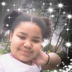 Meet your Posher, Leenya